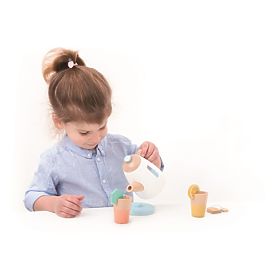 Ensemble de thé en bois avec théière et tasses
