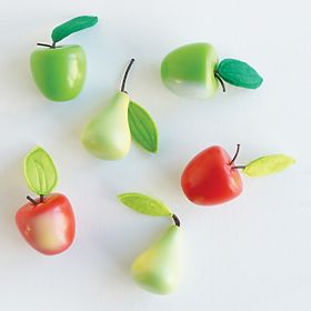 Le Toy Van Crate avec des pommes et des poires
