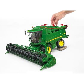 Moissonneuse-batteuse Bruder JOHN DEERE T670i