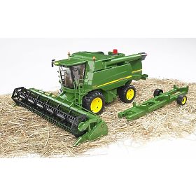 Moissonneuse-batteuse Bruder JOHN DEERE T670i