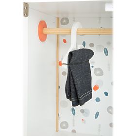 small foot Armoire pour poupées Little Button