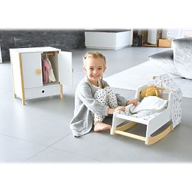 small foot Armoire pour poupées Little Button